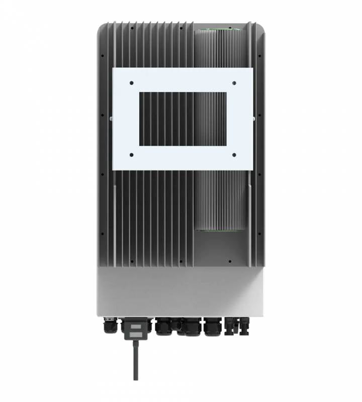 iSolarPro Wechselrichter Rückseite mit Kühlrippen und Halterung in Frontansicht für Photovoltaik-Systeme