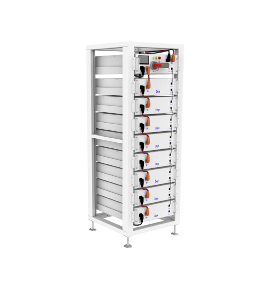 Isolierte Ansicht eines Deye Batterieturm-Racks mit modularen Energiespeichern auf transparentem Hintergrund für den iSolarPro Shop[cite: 15]