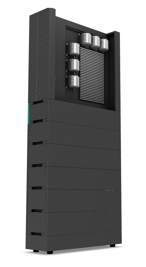 iSolarPro Strong Energy Energiespeicher in dunkelgrauer Schrägansicht mit offenem oberen Bereich und internen Komponenten für Photovoltaik-Systeme